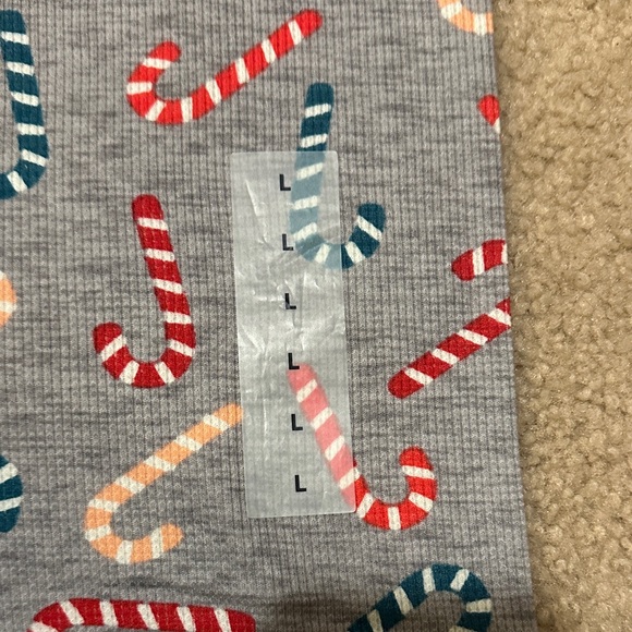 Old Navy Gray Candy Cane Print Thermal Holiday Sleep Leggings Christmas Pajamas - Picture 7 of 12